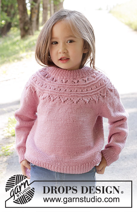 Running Circles Sweater / DROPS Children 47-8 - Pulôver tricotado de cima para baixo para criança em DROPS Merino Extra Fine. Tricota-se com encaixe arredondado, ponto rendado e gola dobrada. Tamanhos: 2 - 12 anos.