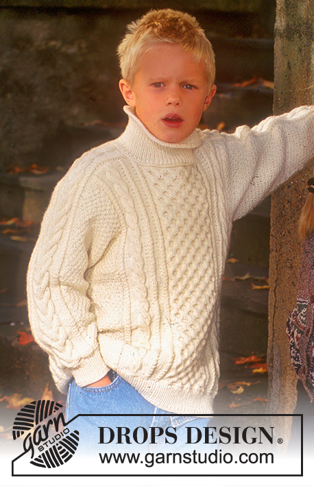 Little Sailor / DROPS Children 7-6 - Sweater in Karisma with cables