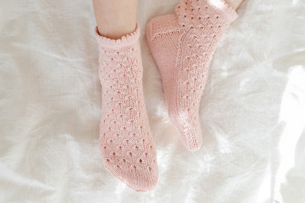 DROPS Design news - Beautiful socks