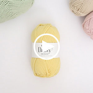 Product video thumbnail yarn Daisy