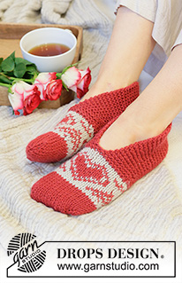 Free patterns - Christmas Socks & Slippers / DROPS Extra 0-1568