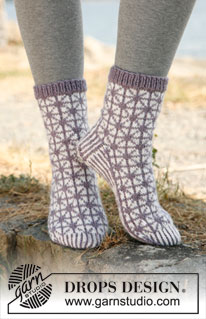 Free patterns - Naisen sukat / DROPS 132-7