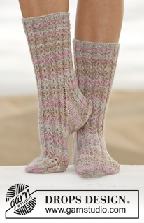 Free patterns - Naisen sukat / DROPS 154-28