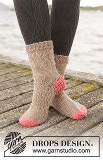 Free patterns - Puolisääreen ylettyvät sukat / DROPS 203-36